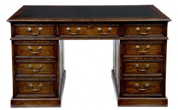 Pedestal desk